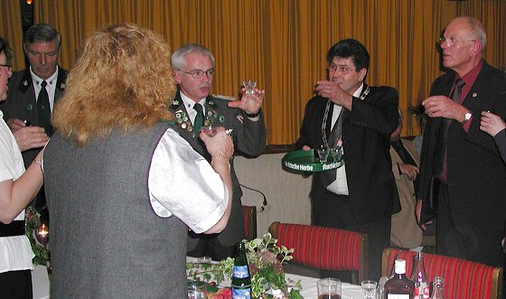 Eine Runde für die Gäste aus Esenshamm Eine Runde für die Gäste aus Esenshamm