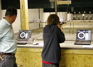 Luftgewehr mit Schlinge f�r die J�ngsten